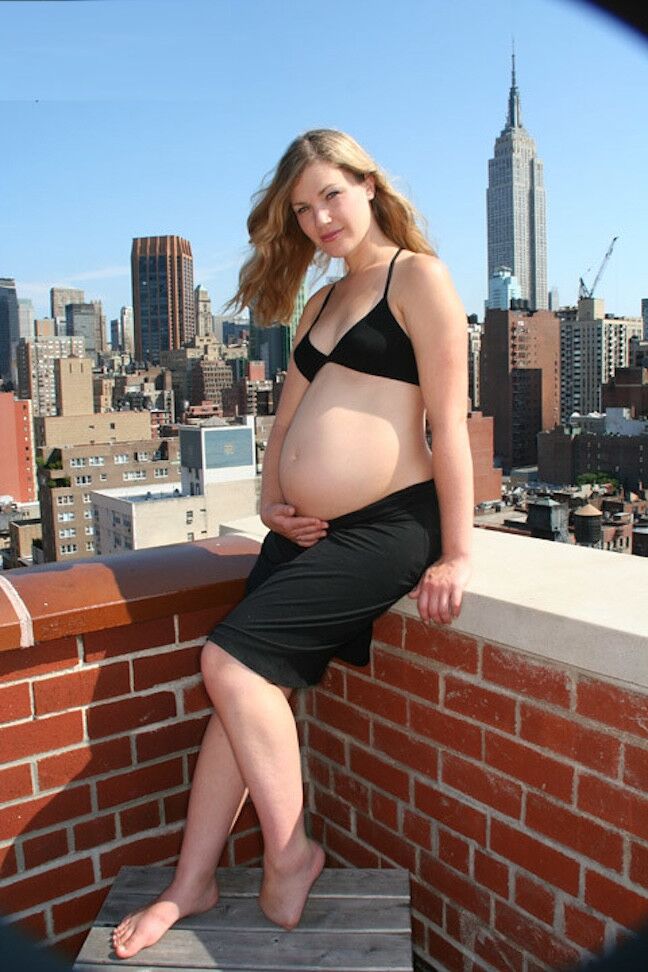 Sexy Pregnant Girls 1