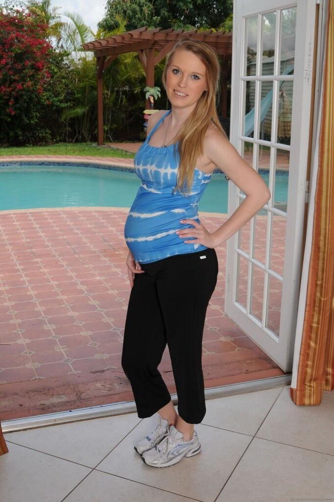 Amanda Bryant pregnant 5