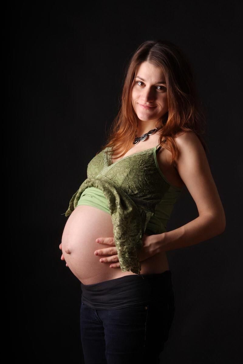 pregnant teen 