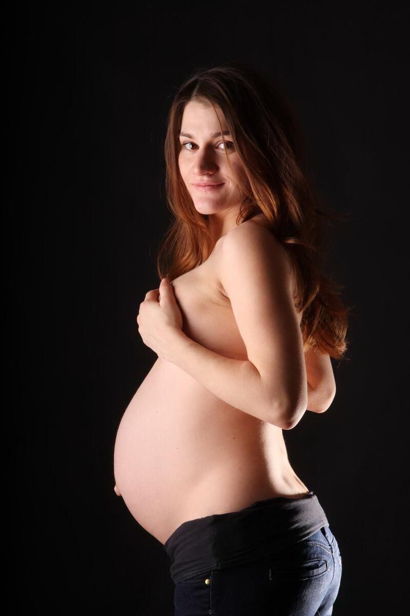 pregnant teen 