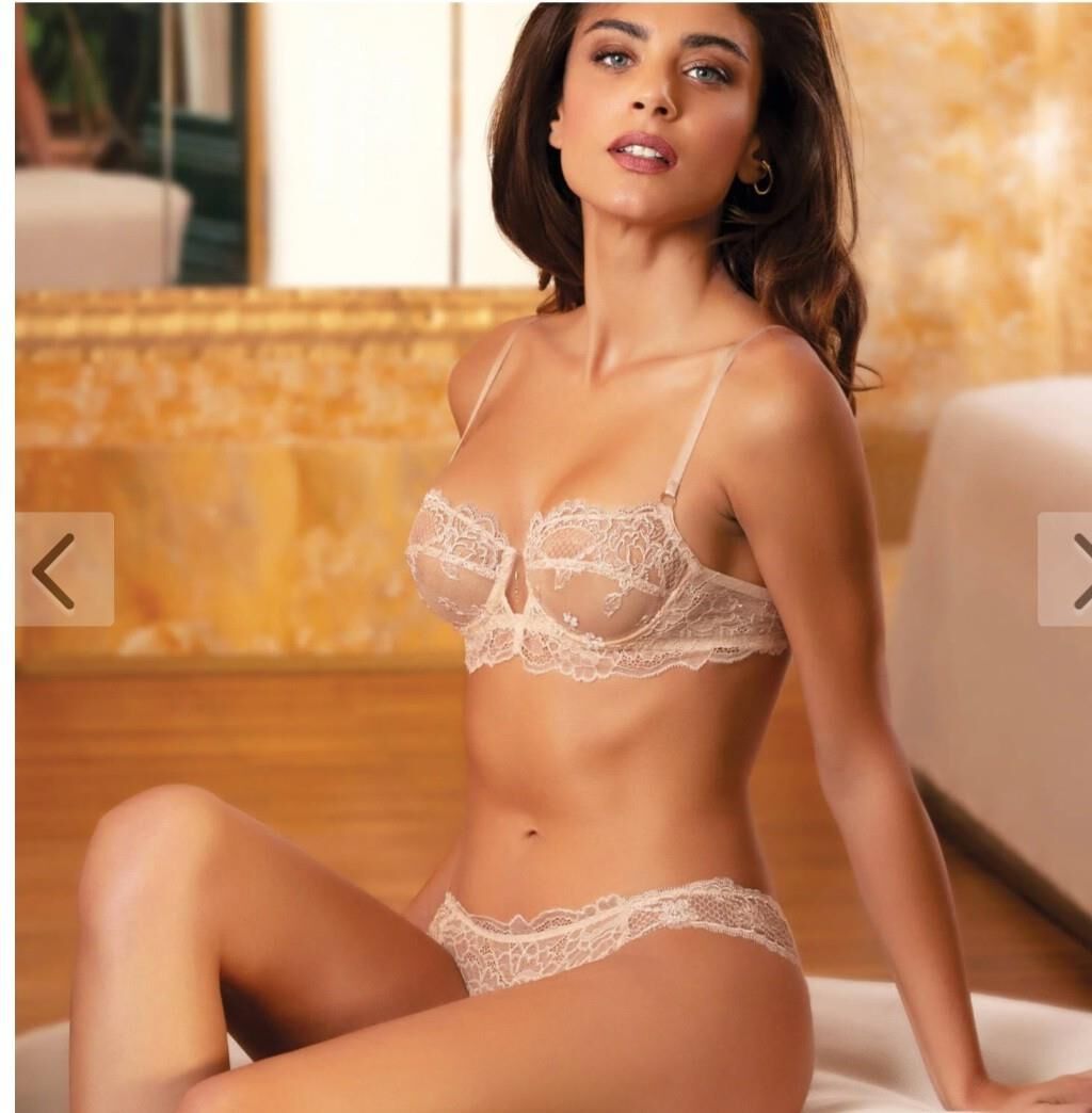 So many lingerie models to choose from 