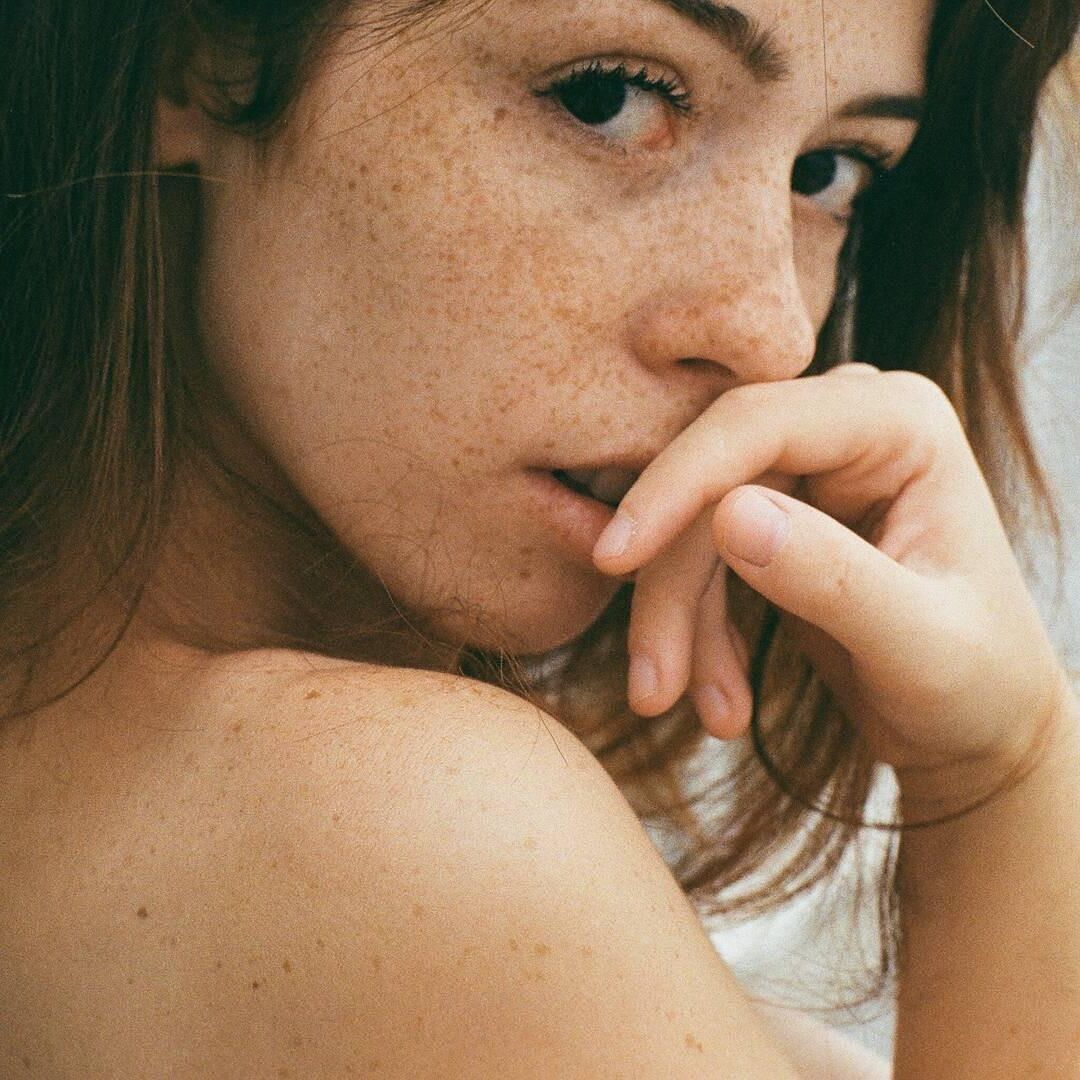 Thays is my freckled dream girl 1