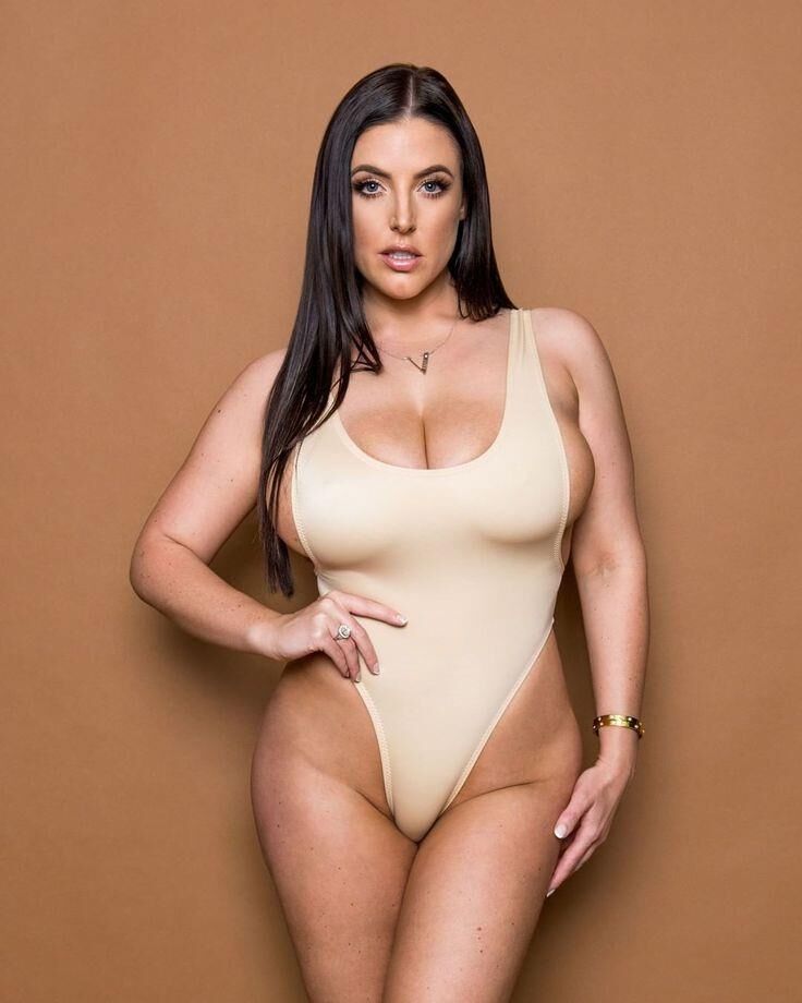 Angela White, une fille chic et non nue, sait comment nous déclencher