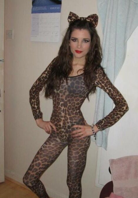 Costume Sluts, Animal Print 1.