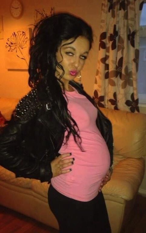 Trashy Females, Knocked Up 1.