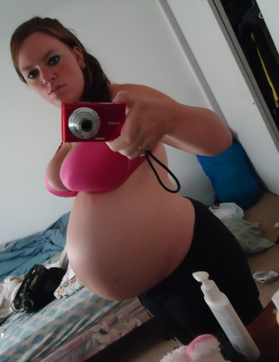 Trashy Females, Knocked Up 1.