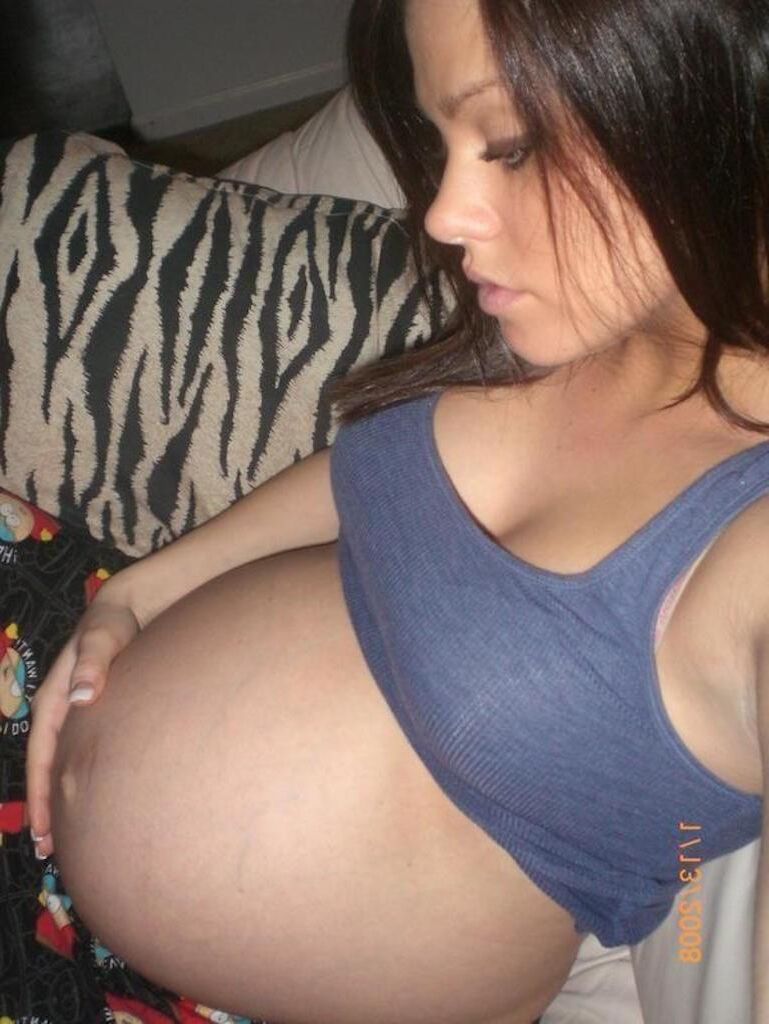 Trashy Females, Knocked Up 1.