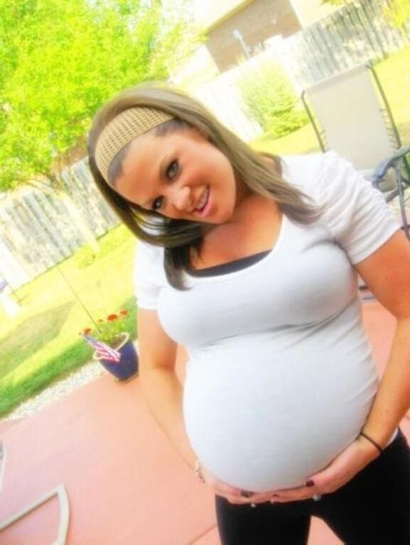 Trashy Females, Knocked Up 1.