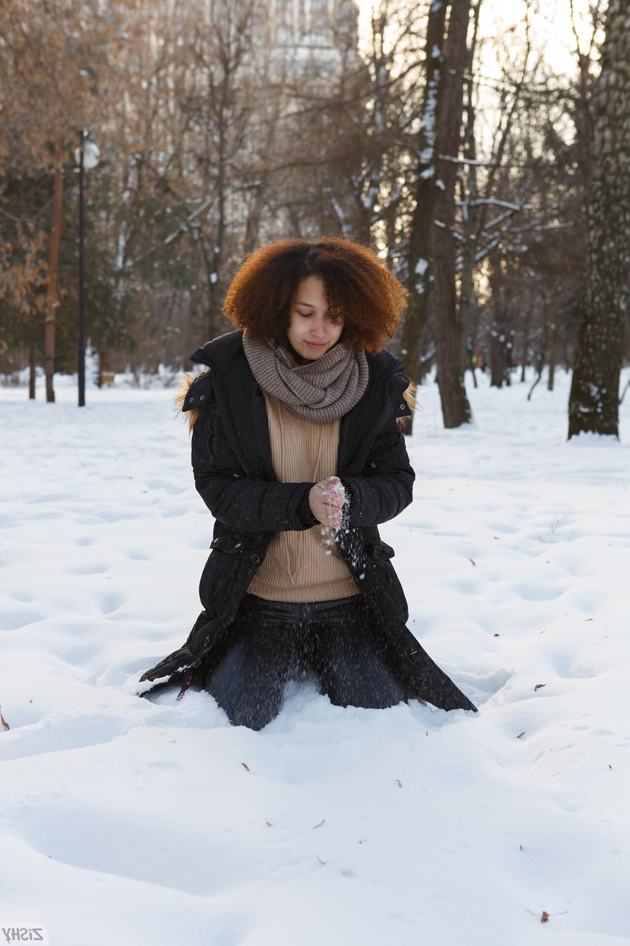 Solana Bardell sur la première neige