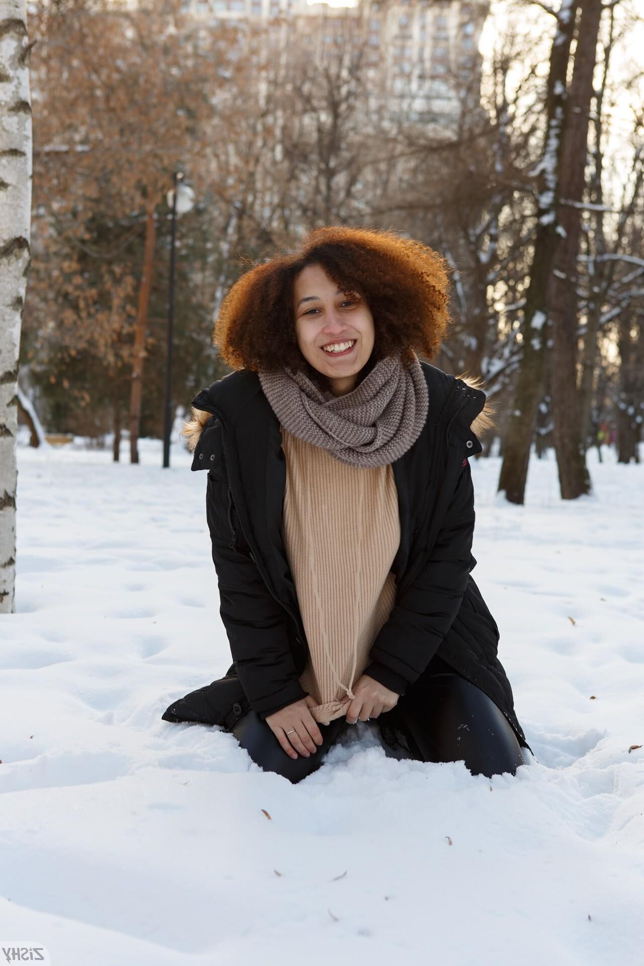 Solana Bardell sur la première neige