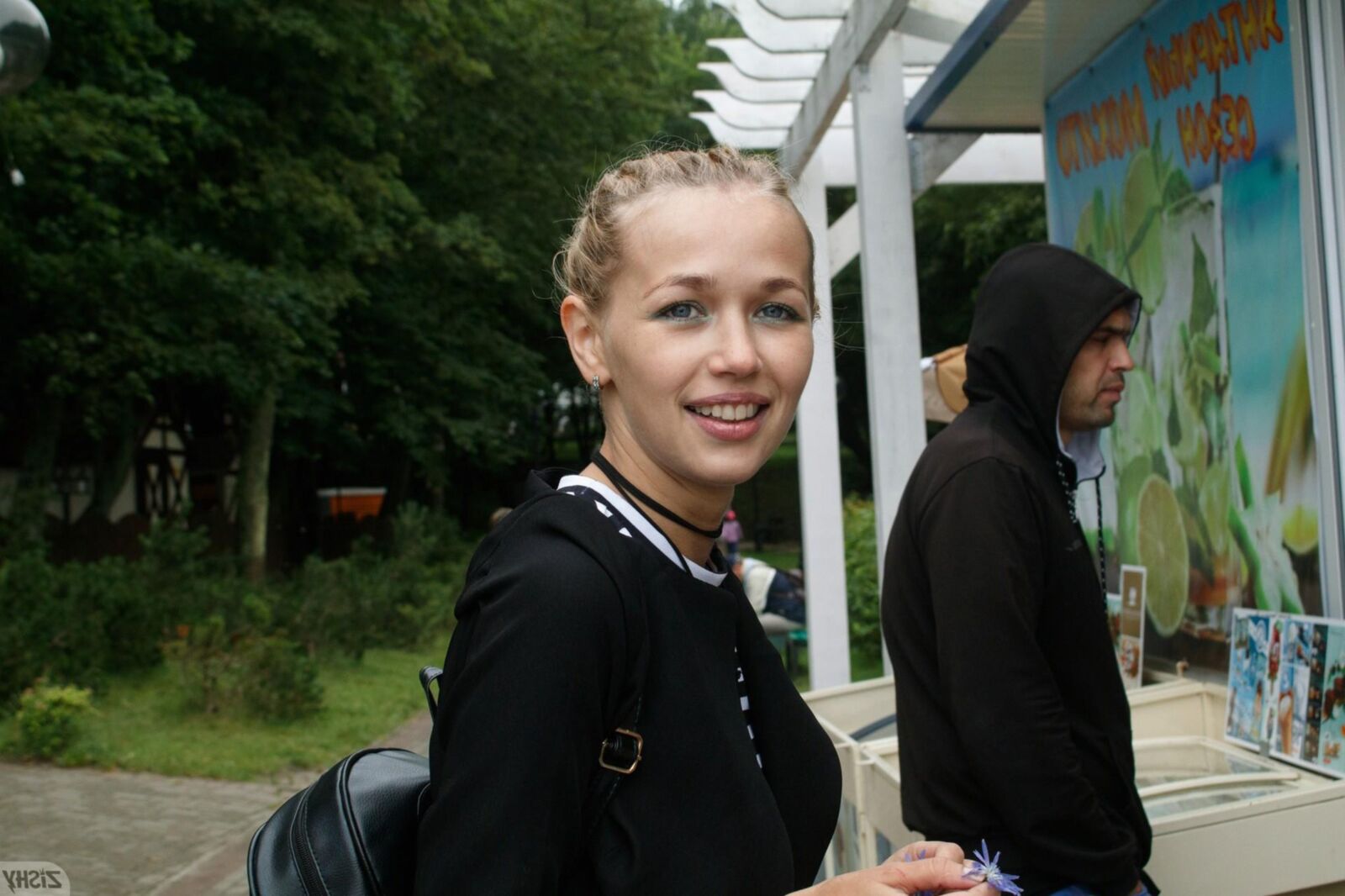  vlada romashina mushroom hunting