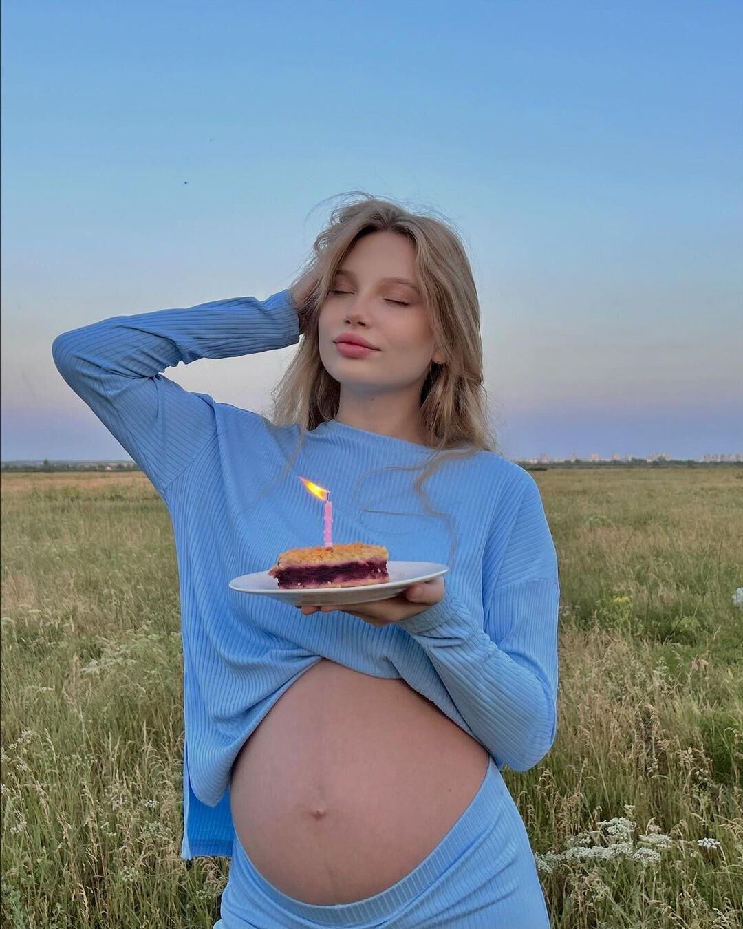 Pche Lincheva - bombasse enceinte Instagram