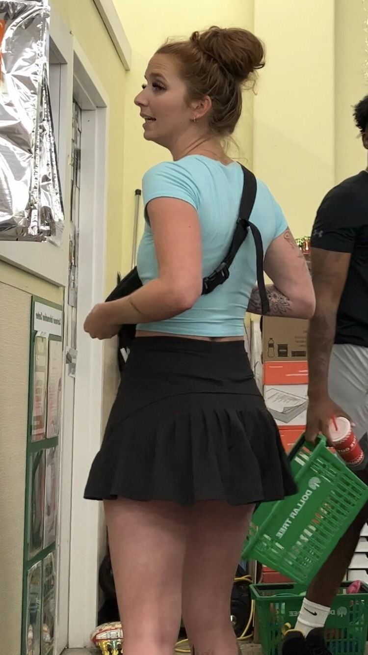 PAWG in a skirt