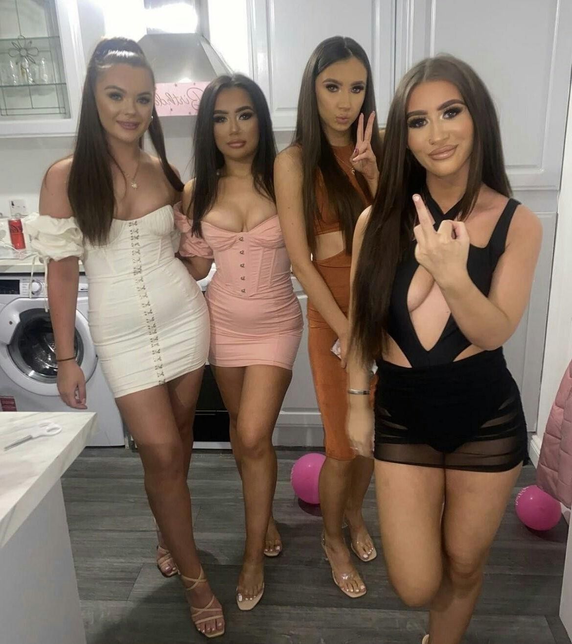 Who Would You Fuck? Comment who, how or why?