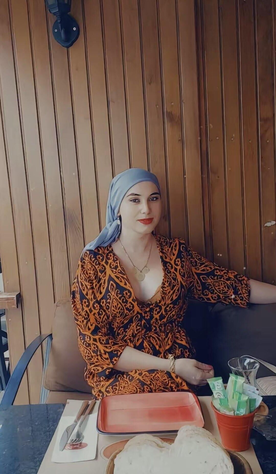 TÜRKISCHER HIJAB TURBANLI