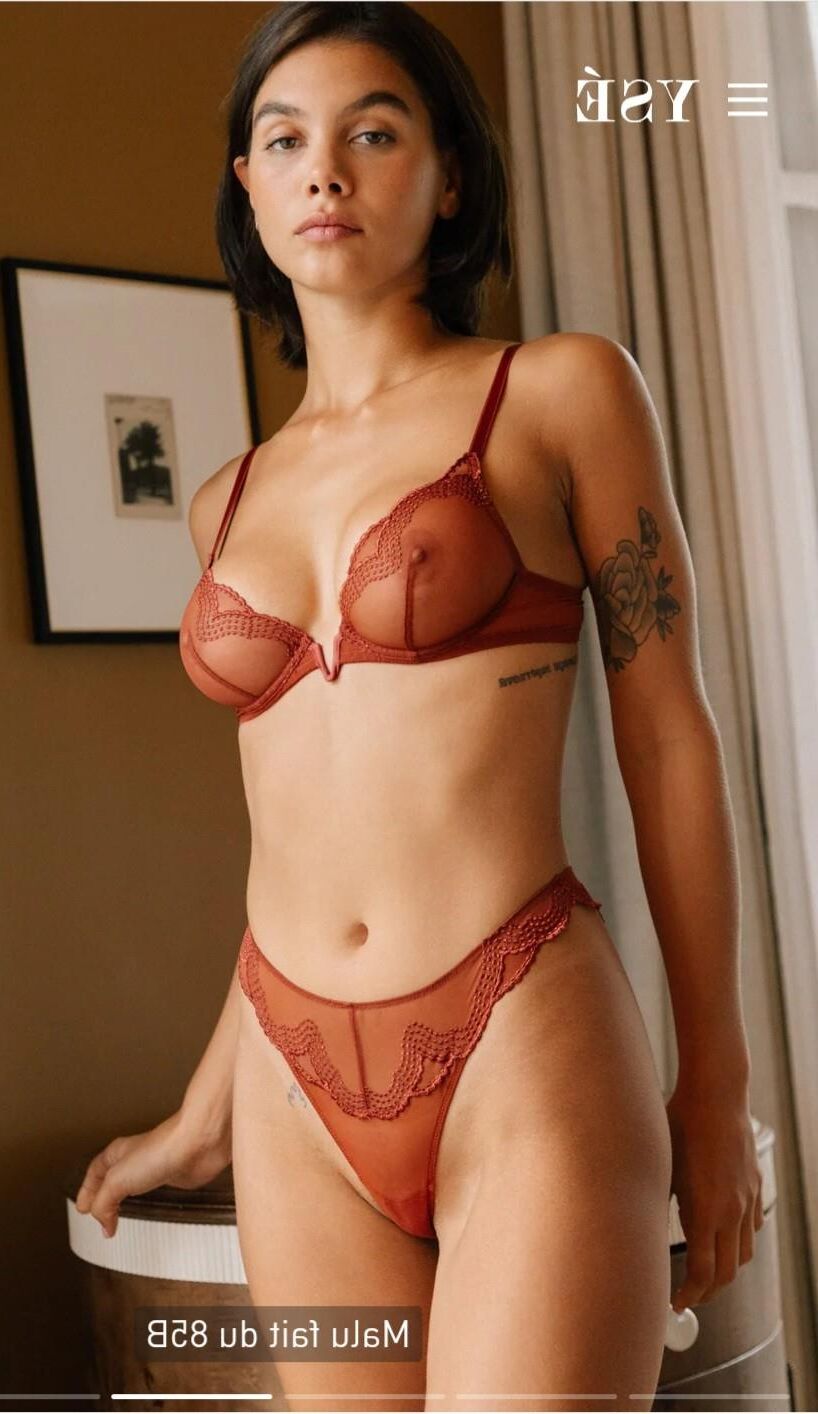 Mélange lingerie et bikini