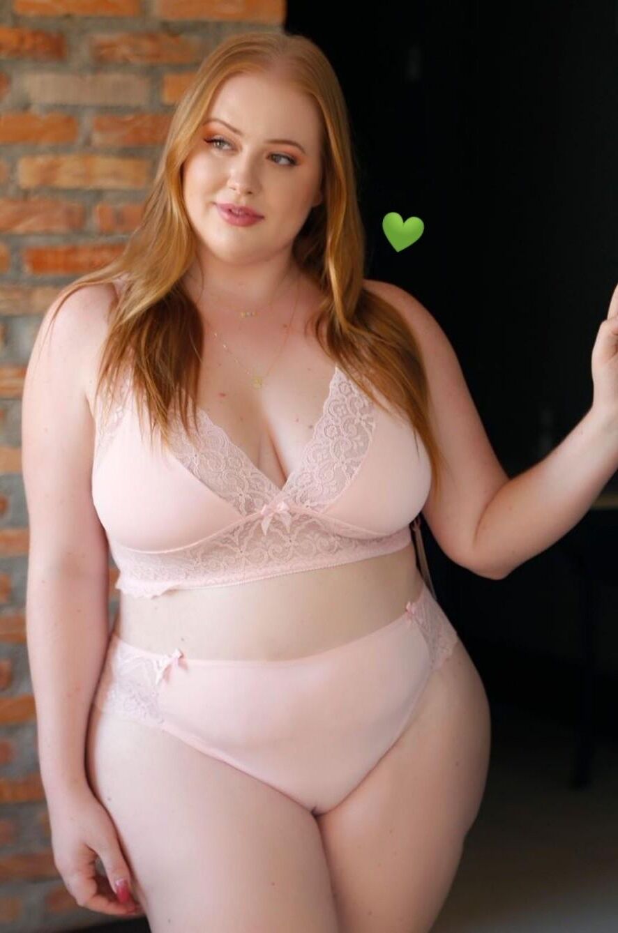 Chubby/B.B.W, Lingerie, Vêtements de nuit.