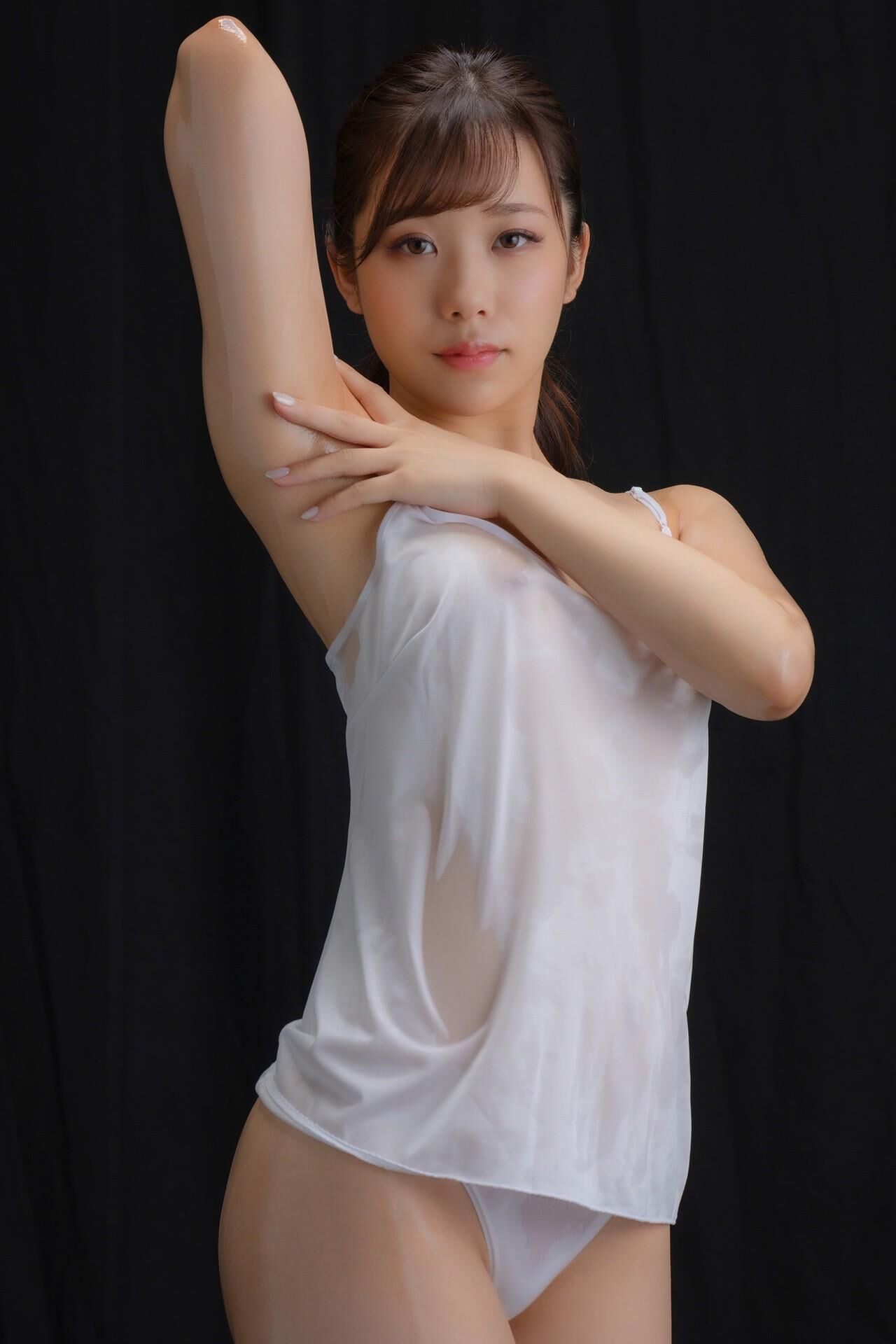 Erika Ozaki [Nude Pose Photo Book (..)