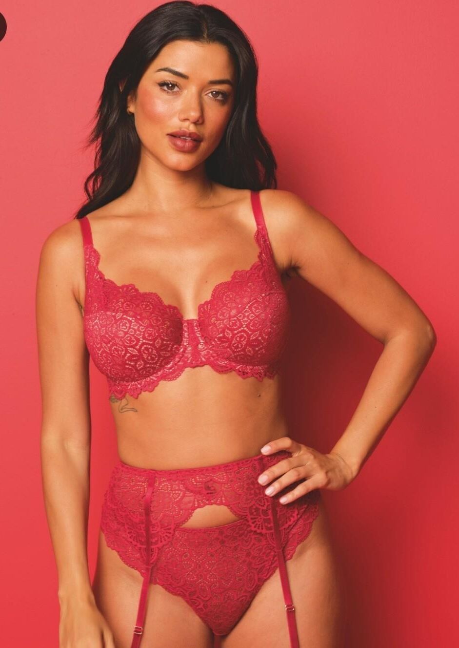 Mistura de lingerie e biquíni