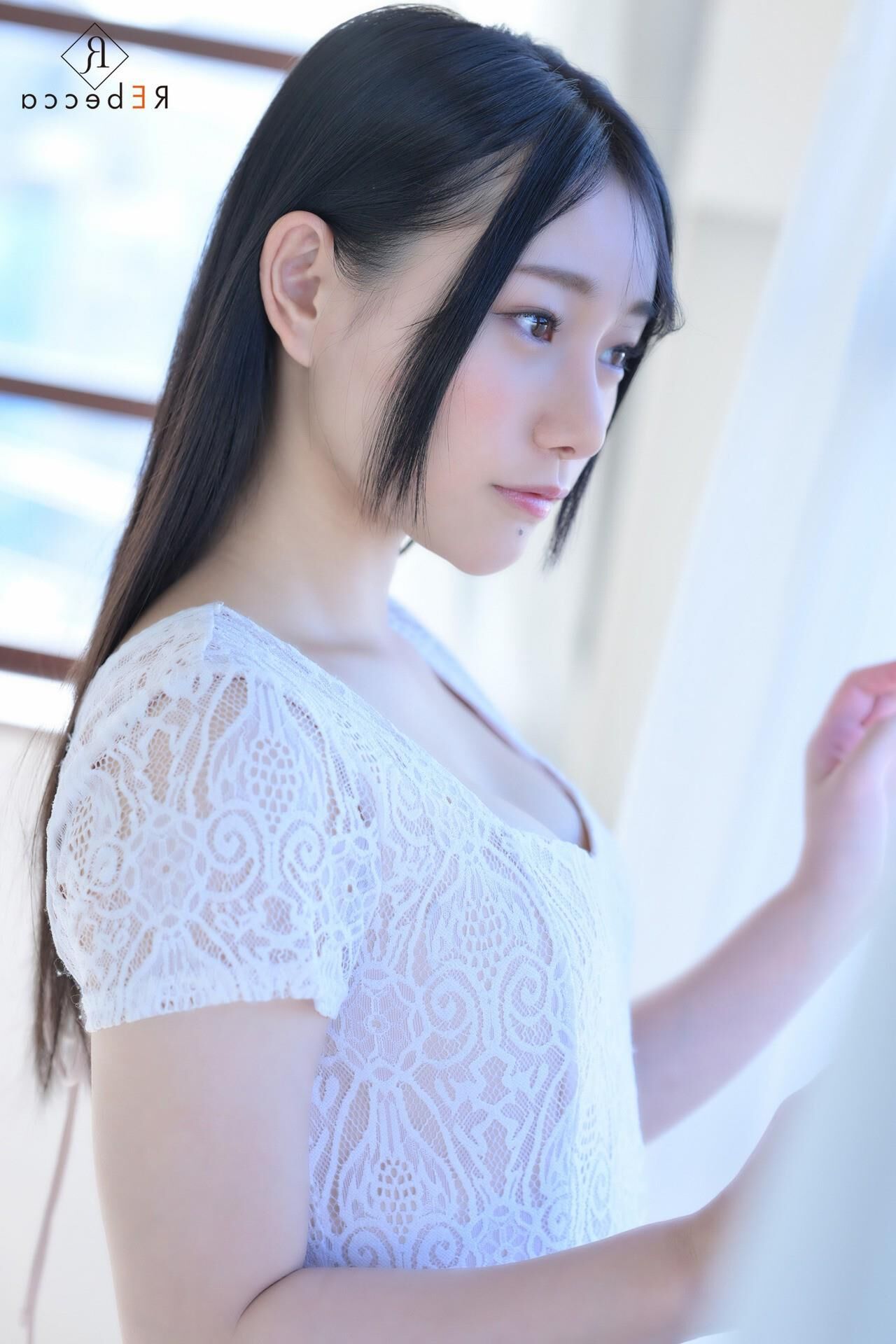 Mitsuha Chiharu vol. Idole de classe S (REbecca) (..)