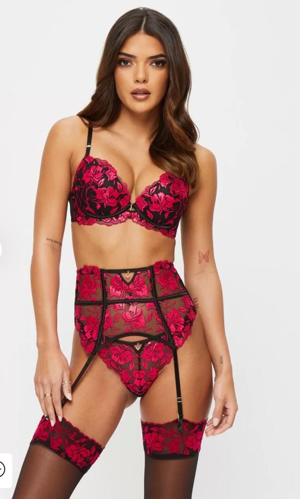 Mélange lingerie et bikini