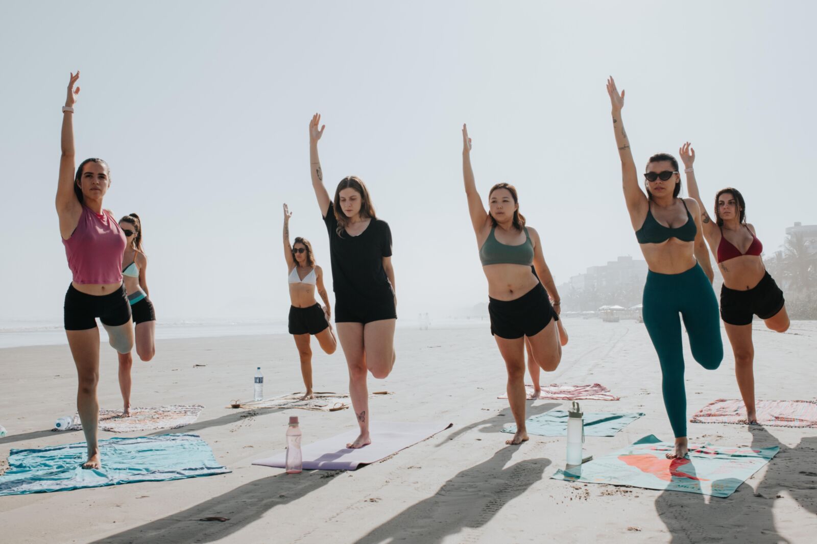 ...,,,....STRANDYOGA.....HEISSE YOGA-SURFBILDER