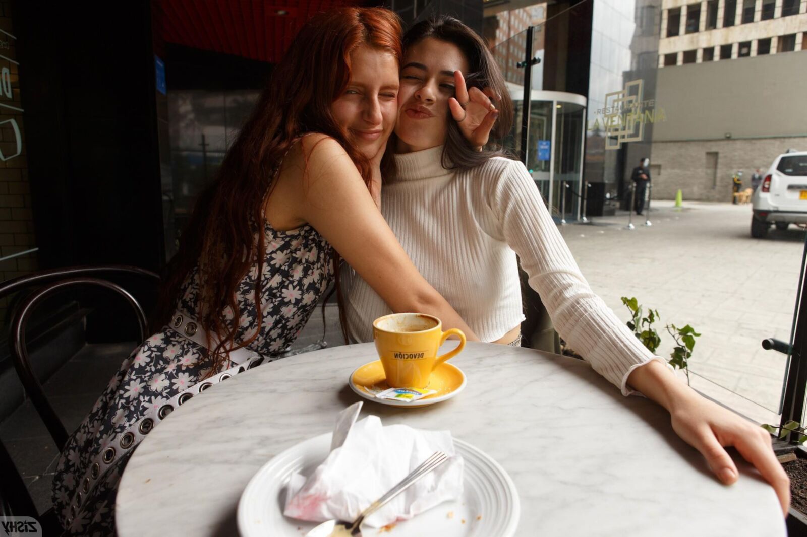  three girls one camera