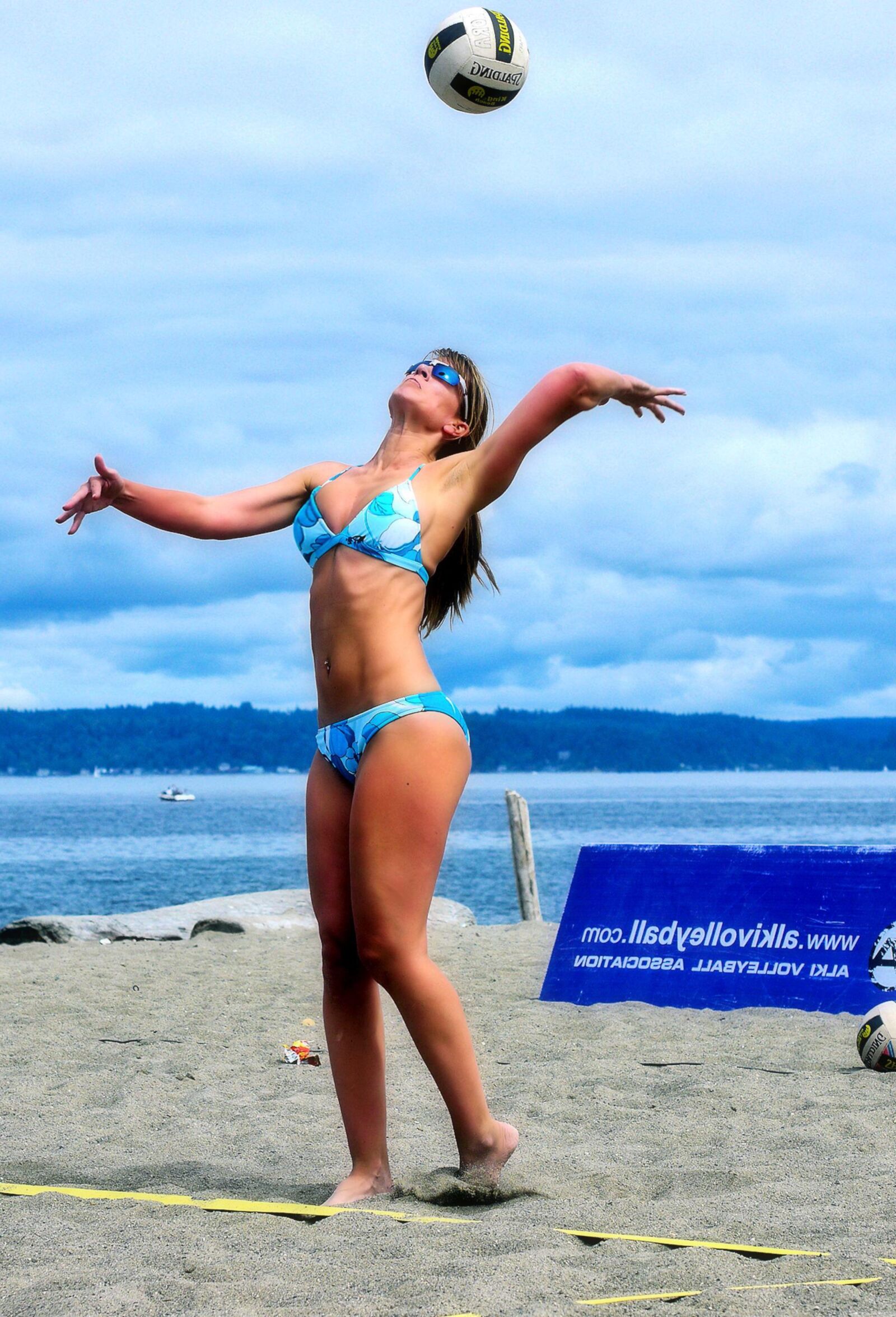 Alki Beach Volleyball