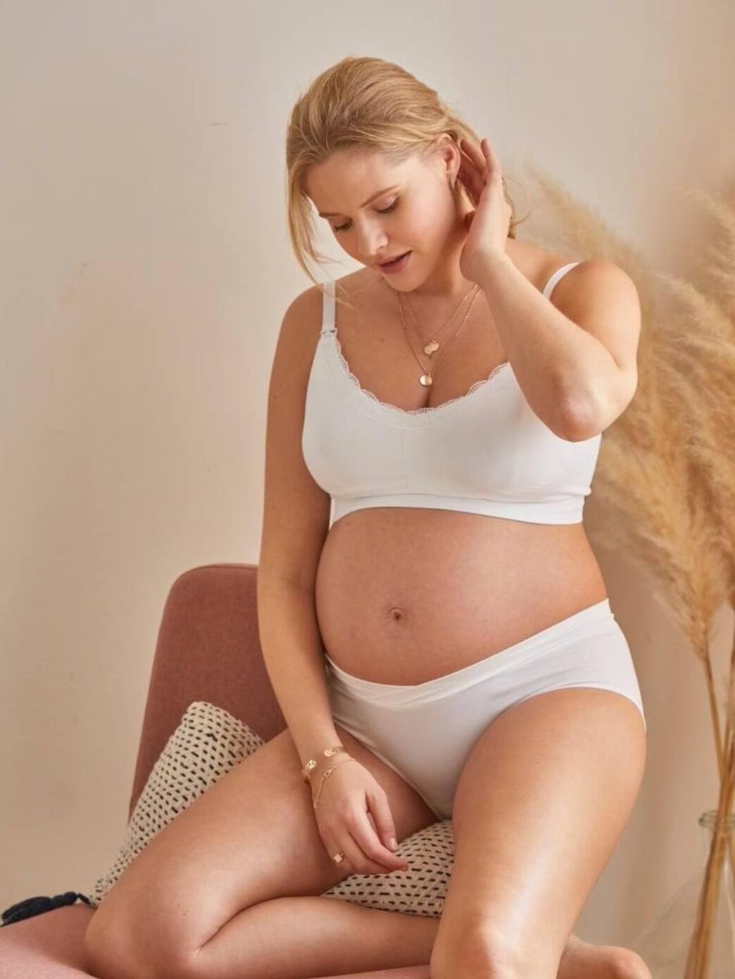 Mix de lingerie e biquíni