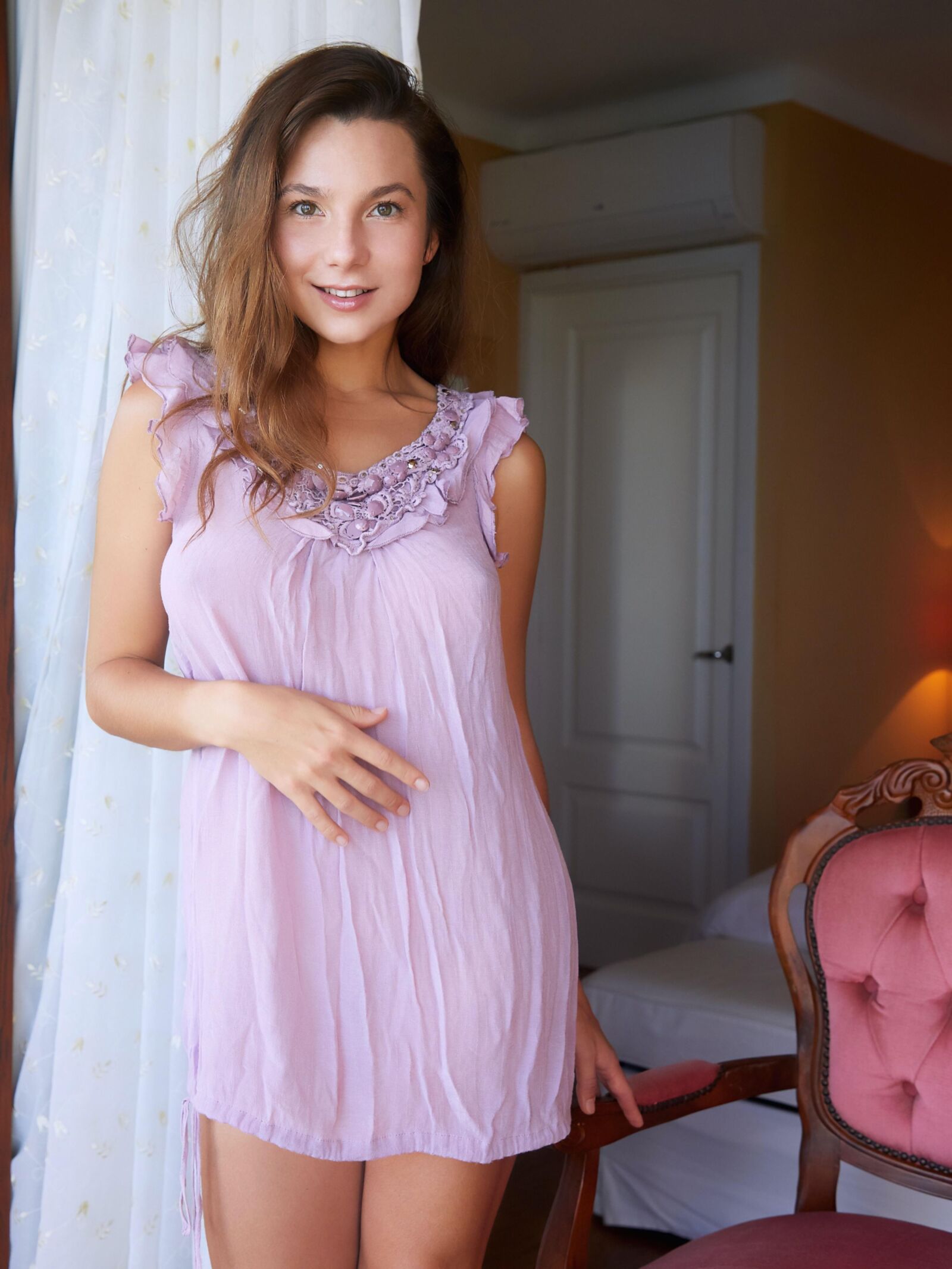 Brunette BELKA Kindrid spirit