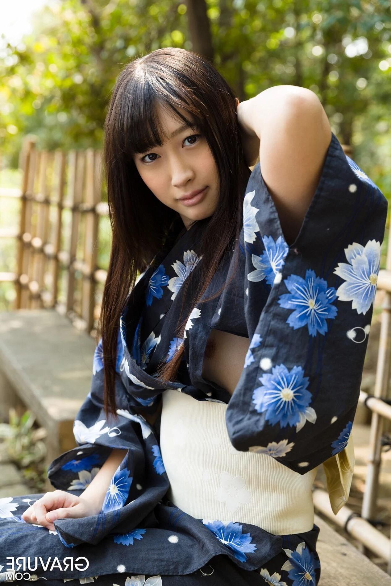 Tomomi Motozawa Gravete Edo Girl