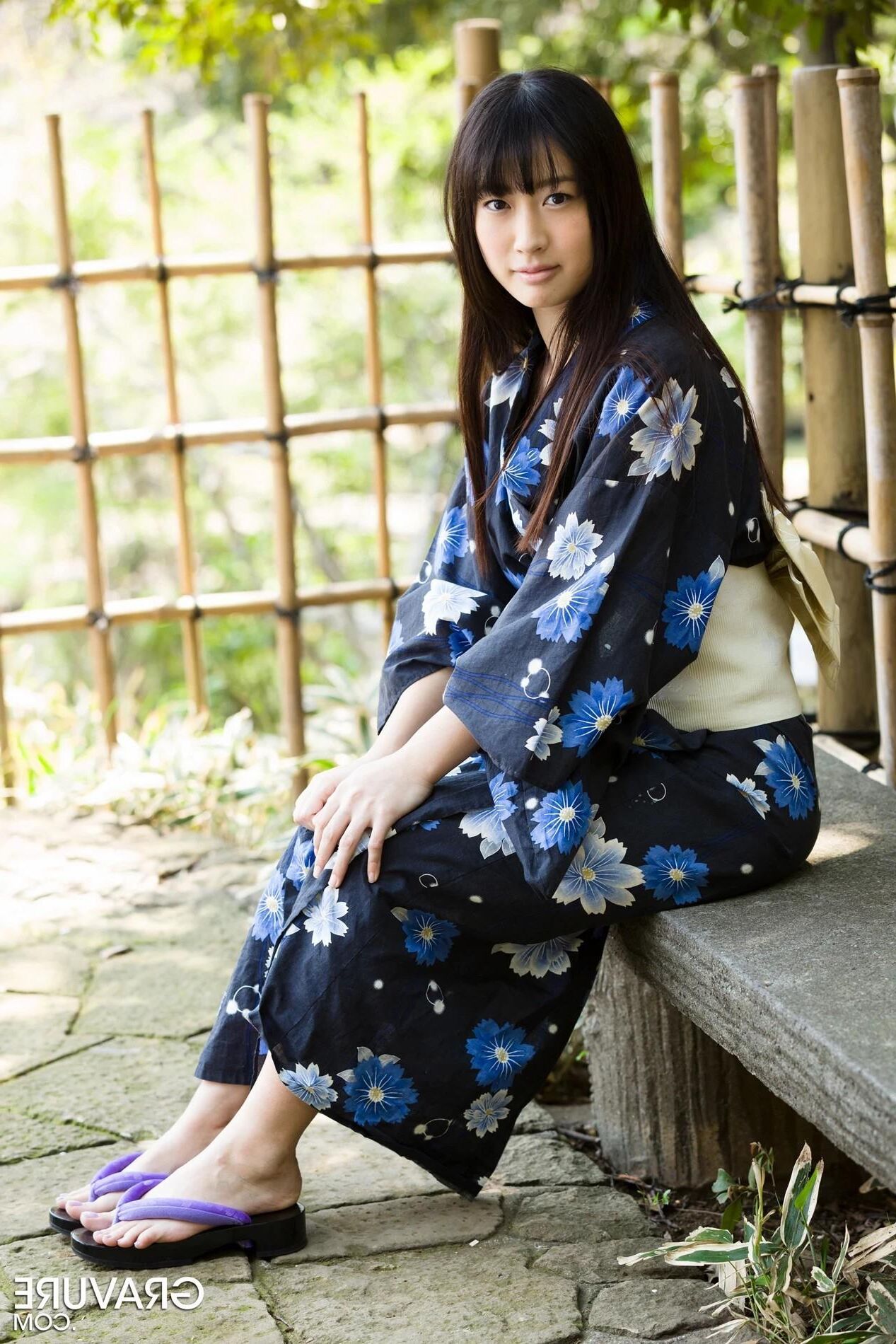 Tomomi Motozawa Gravete Edo Girl