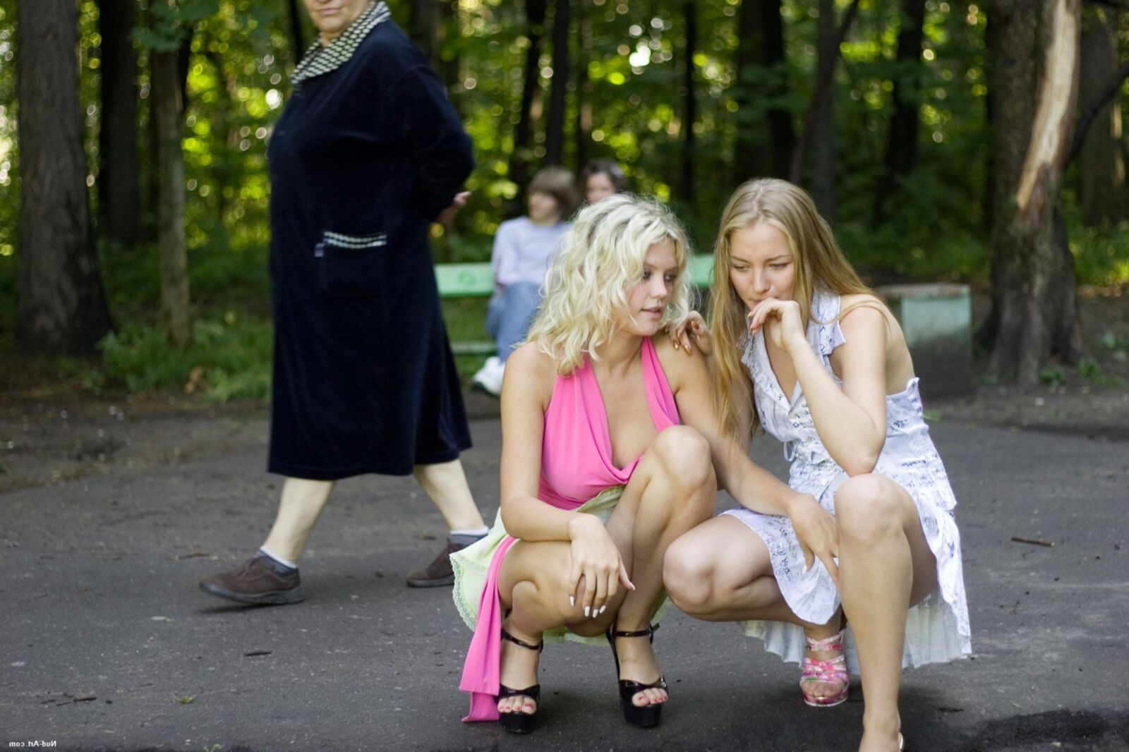 Nud Art Barbara y Valya Walk in the Park X