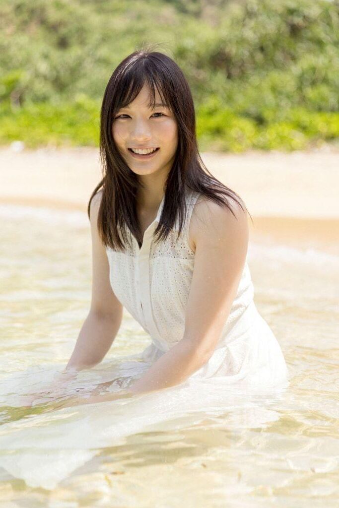 Airi Suzumura Photobook Okinawa Photo No.