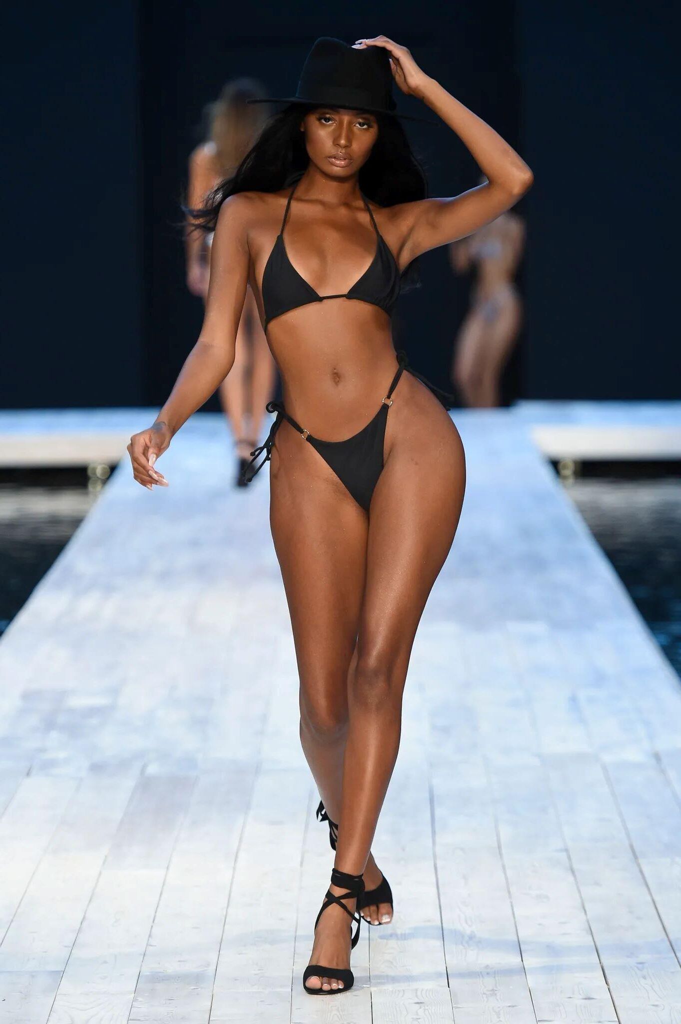 stunning catwalk black model 