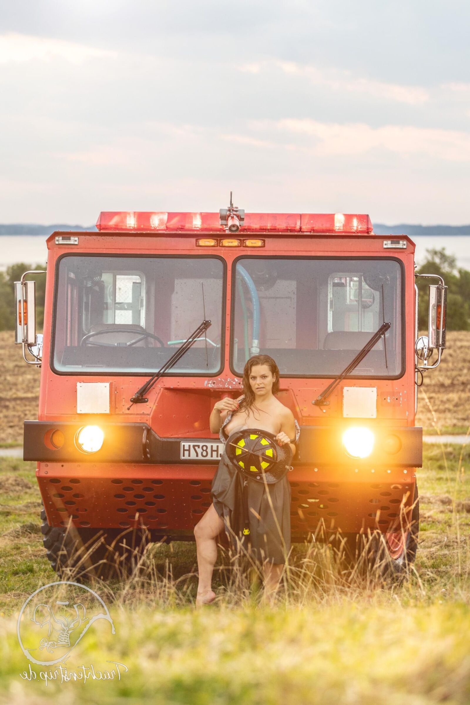 Faça -me uma modelo de calendário de Vol, garotas