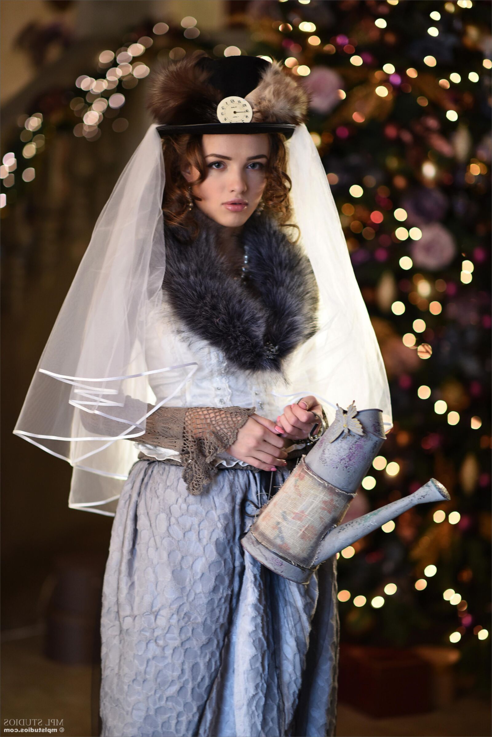 Morea Holiday Jewel