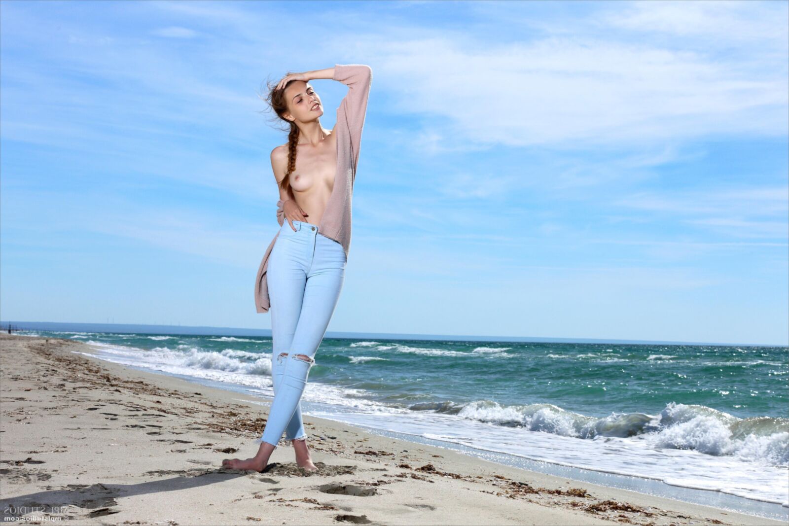 Elle Beach Story