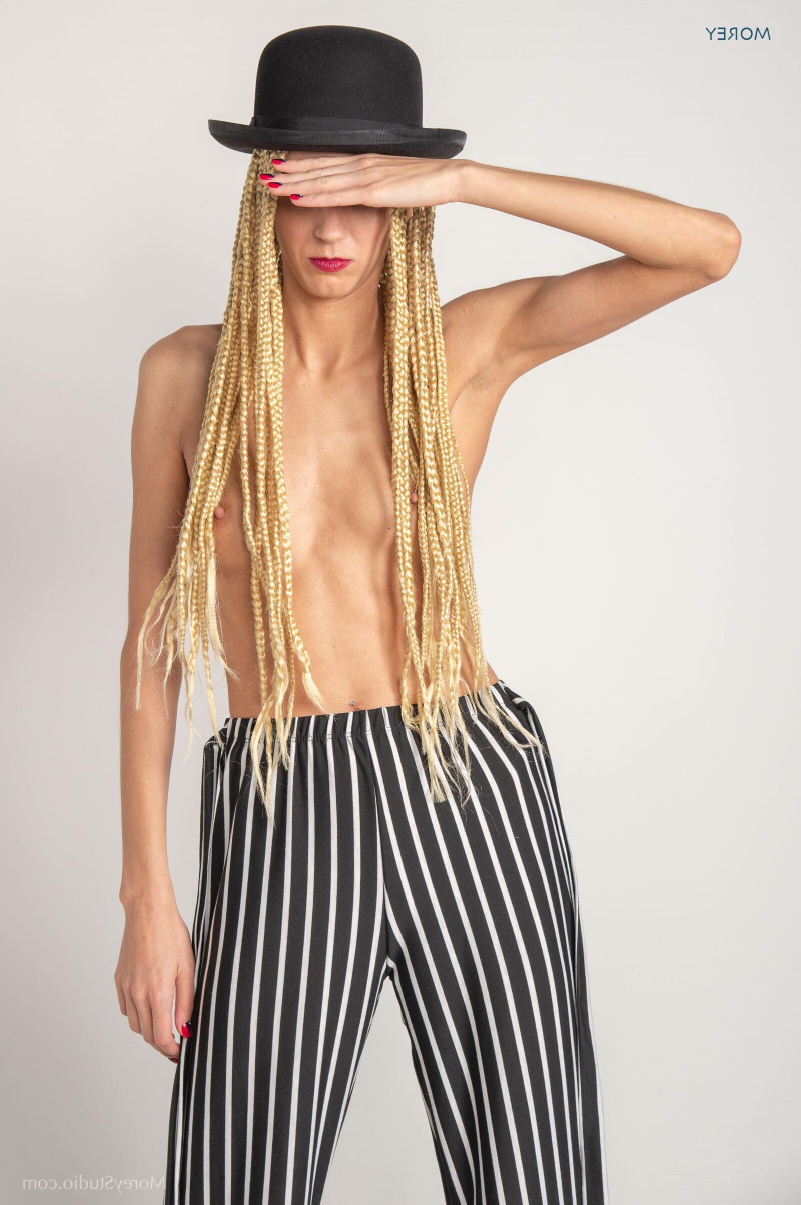 MoreStudio zoey t x