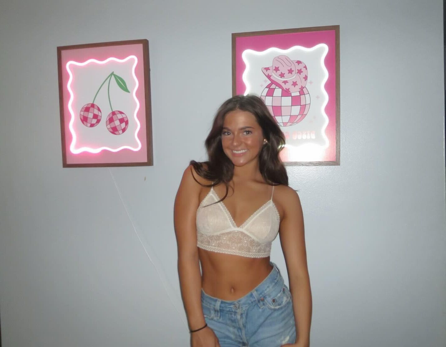 NN College Gymnast Alexa