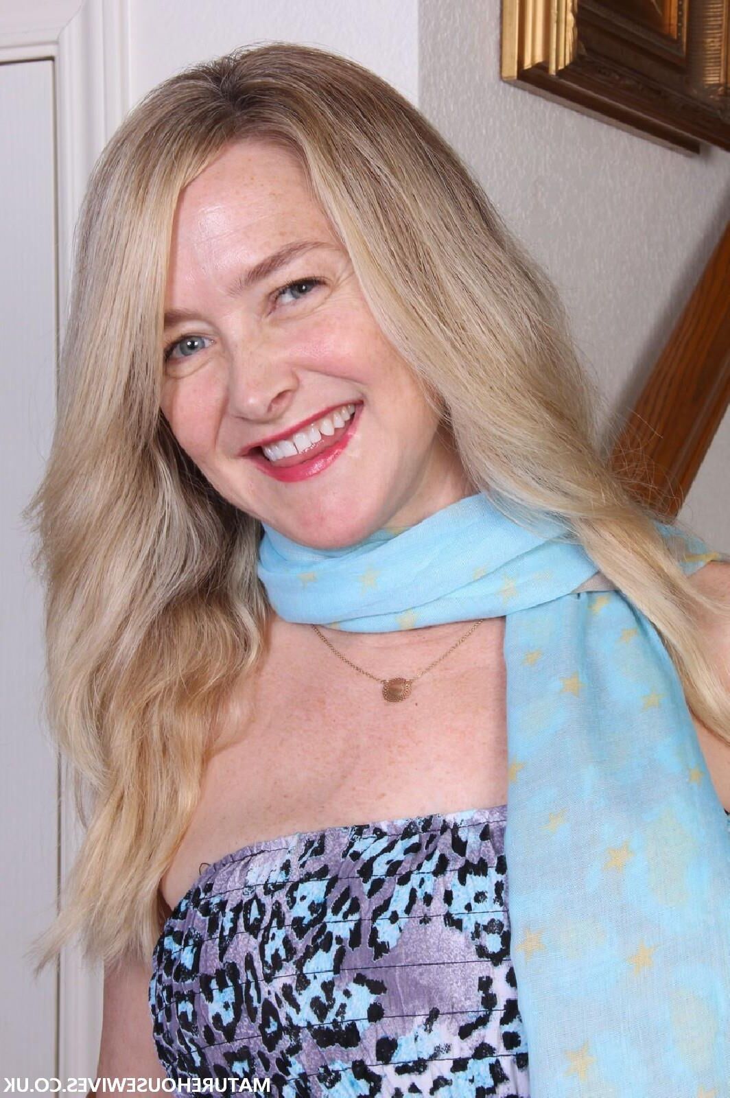 Bonita rubia de fresa Eva.