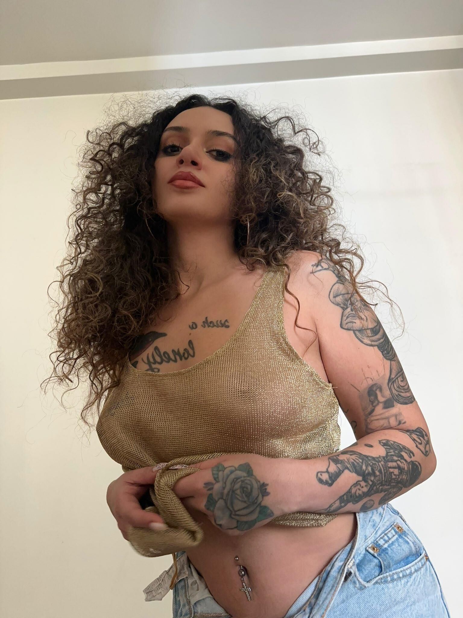 Cansu sexy tätowierte türkische Brünette Mädchen gemischte heiße Fotos