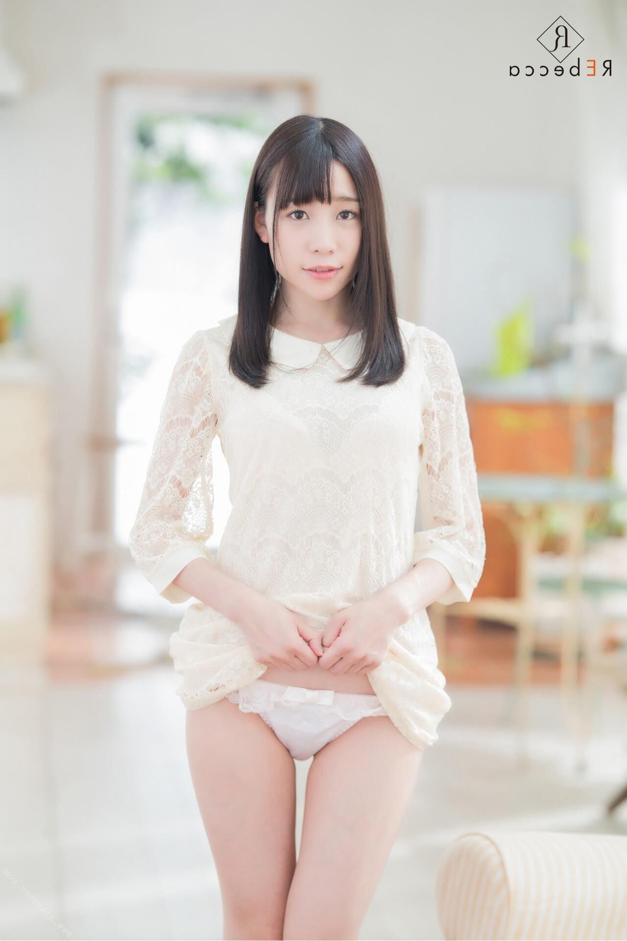 Yui Tomita Pet Idol