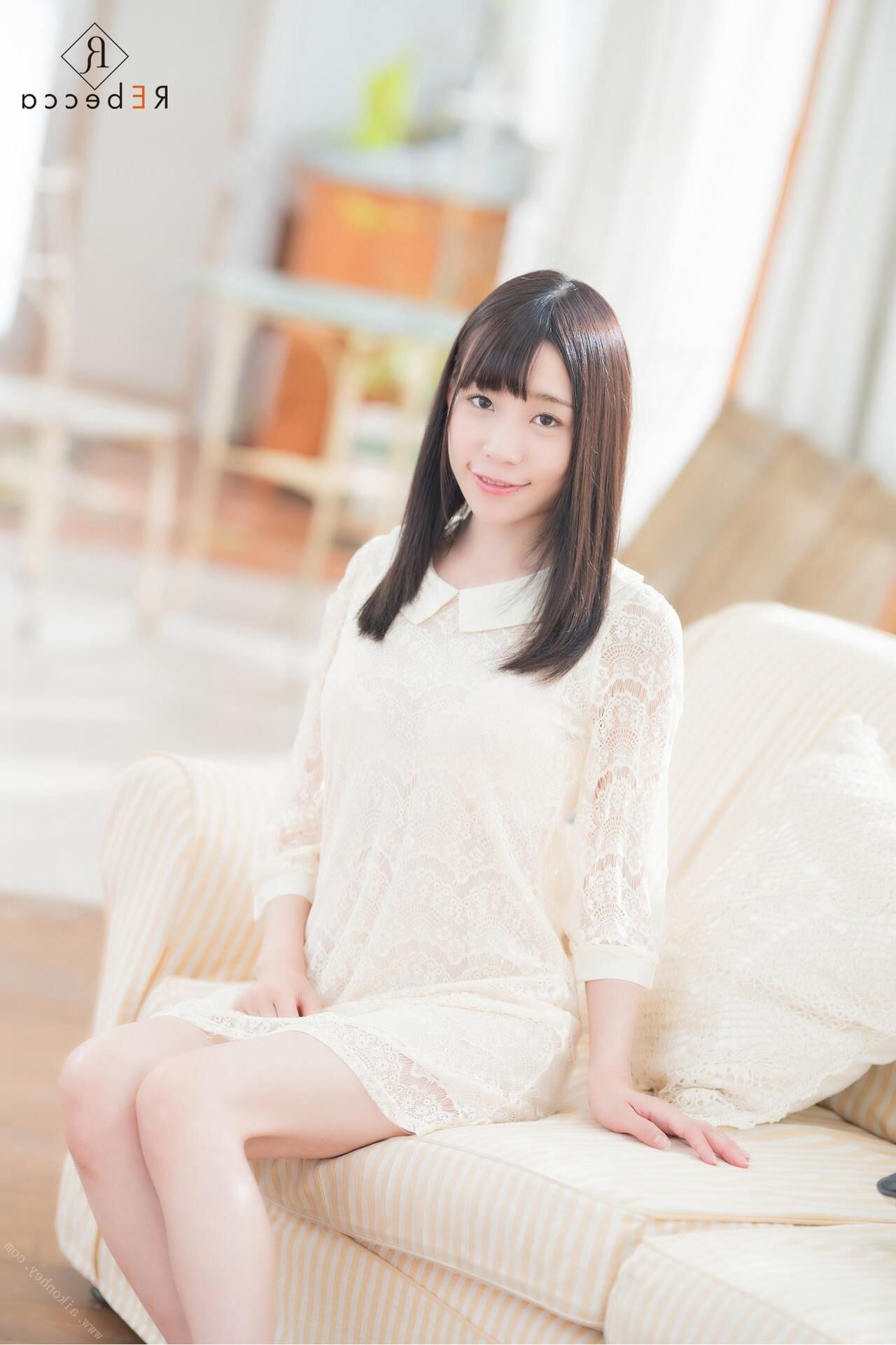 Yui Tomita Pet Idol
