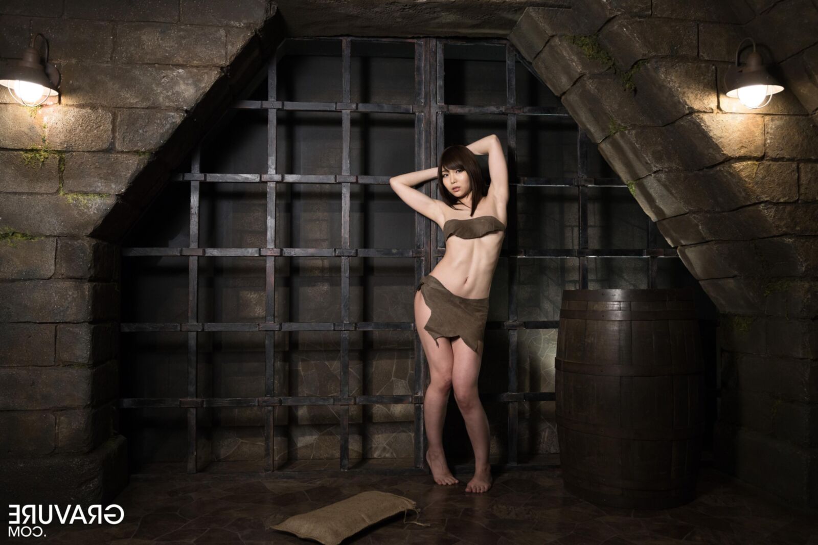 japanese nude model Shino Aoi Dungeon