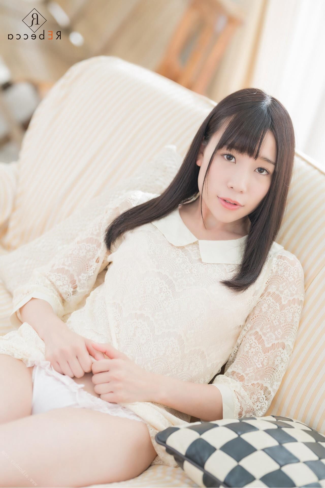 Yui Tomita Pet Idol
