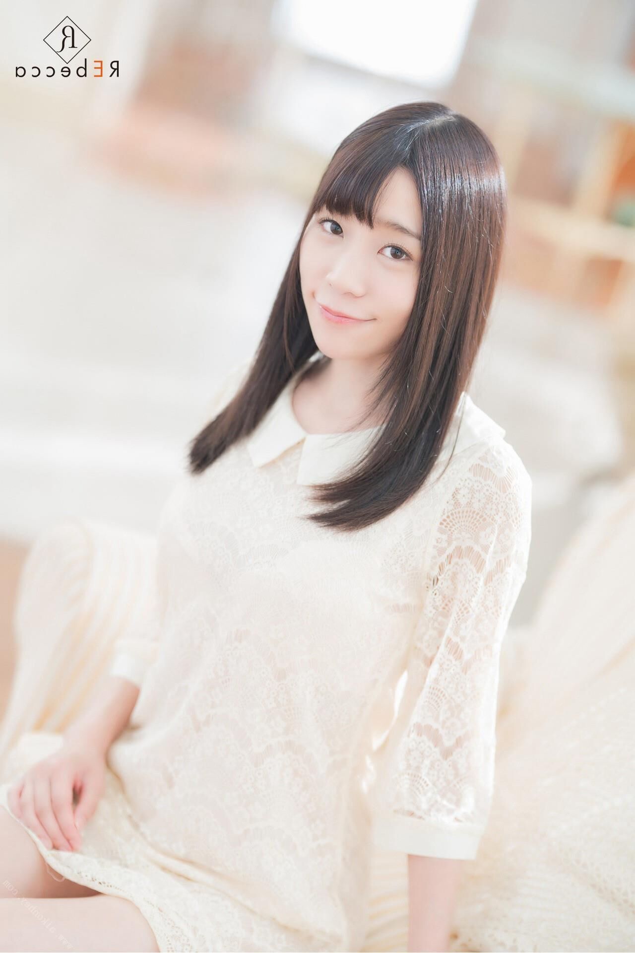 Yui Tomita Pet Idol
