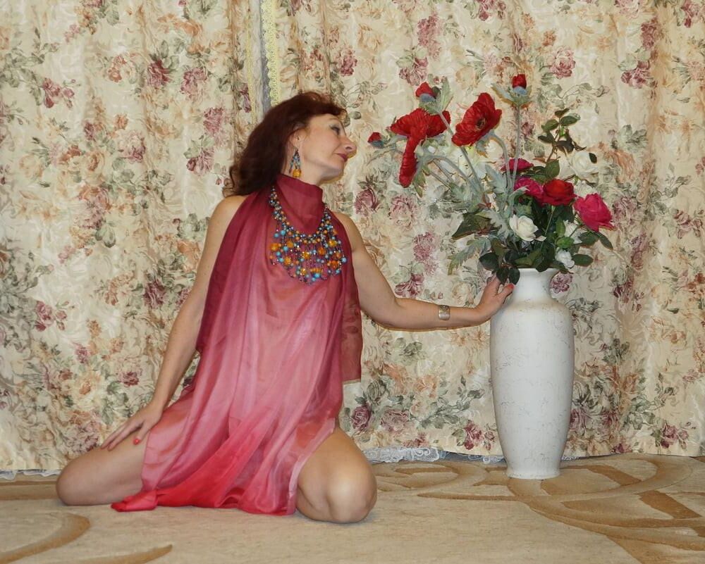 Non Nude Matures and Grannies 