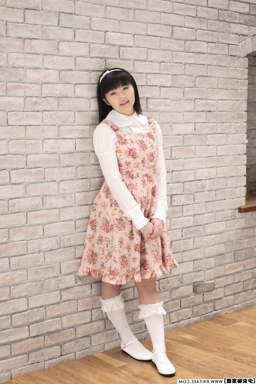 japanese nude model Mika Hanai