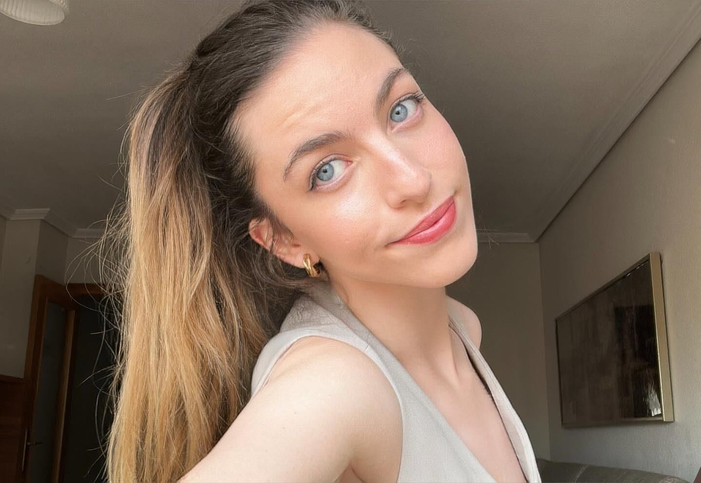 Blue eyes whore